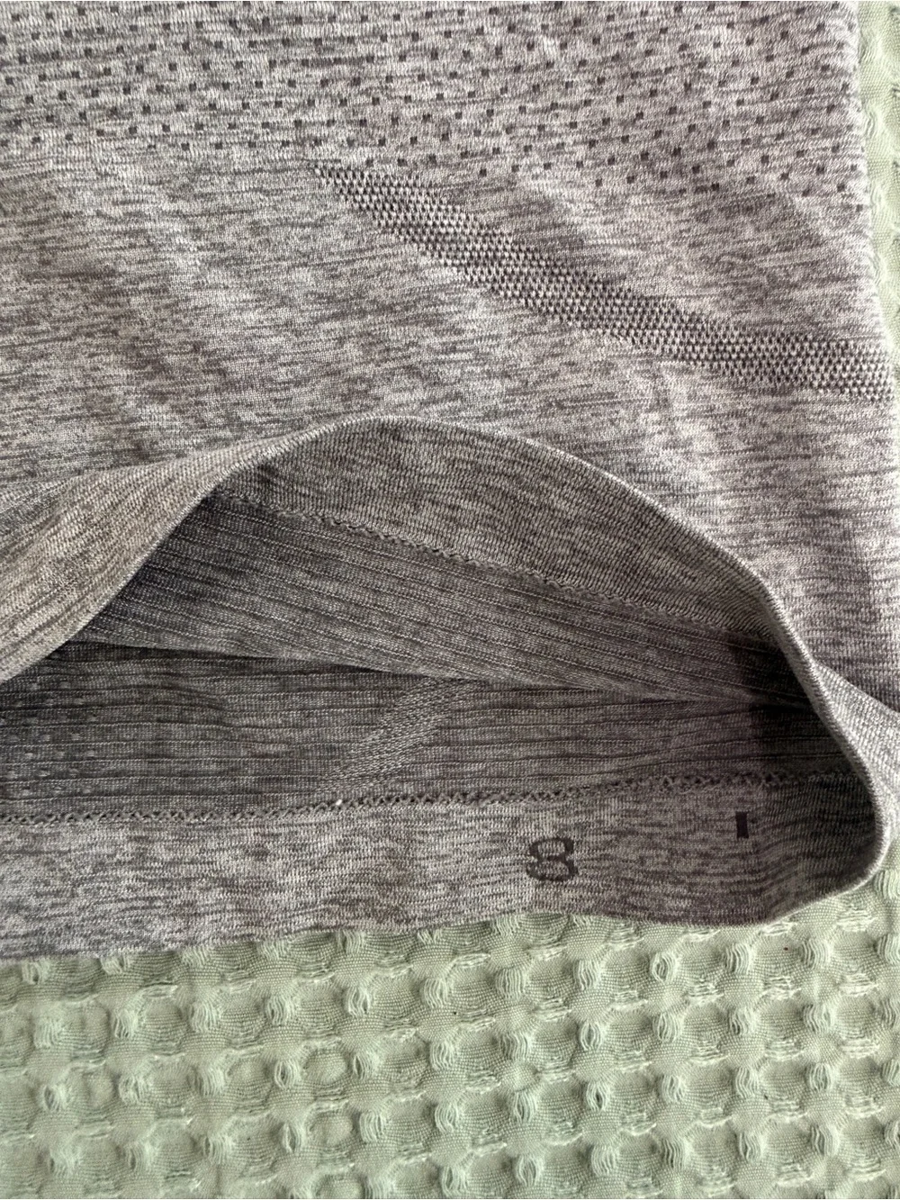 Lululemon Swiftly Tech Racerback‎ Tank size 8
